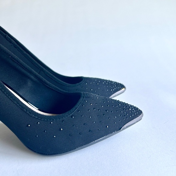 Jones New York Black Fabric Rubber Outsole Point Toe Classic Pumps size 10 - Picture 5 of 16